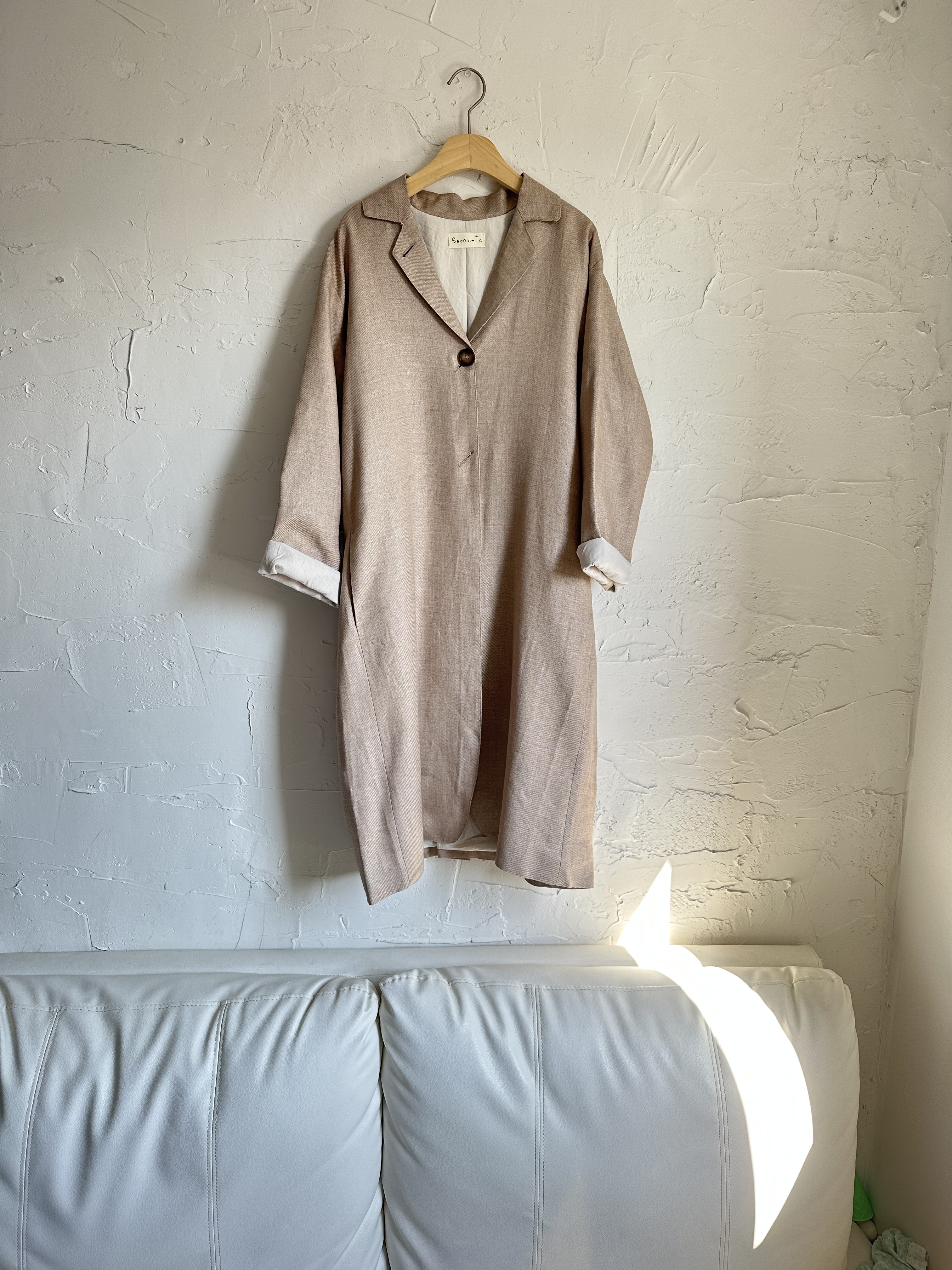 Verse linen coat (beige)